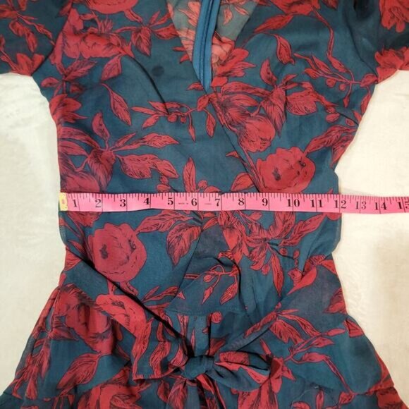 Saints + Secrets V-Neck Navy Front Tie Dress with‎ Red Floral Design - Size XS - Picture 9 of 10